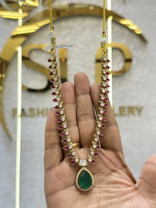 KUNDAN SHORT 83697