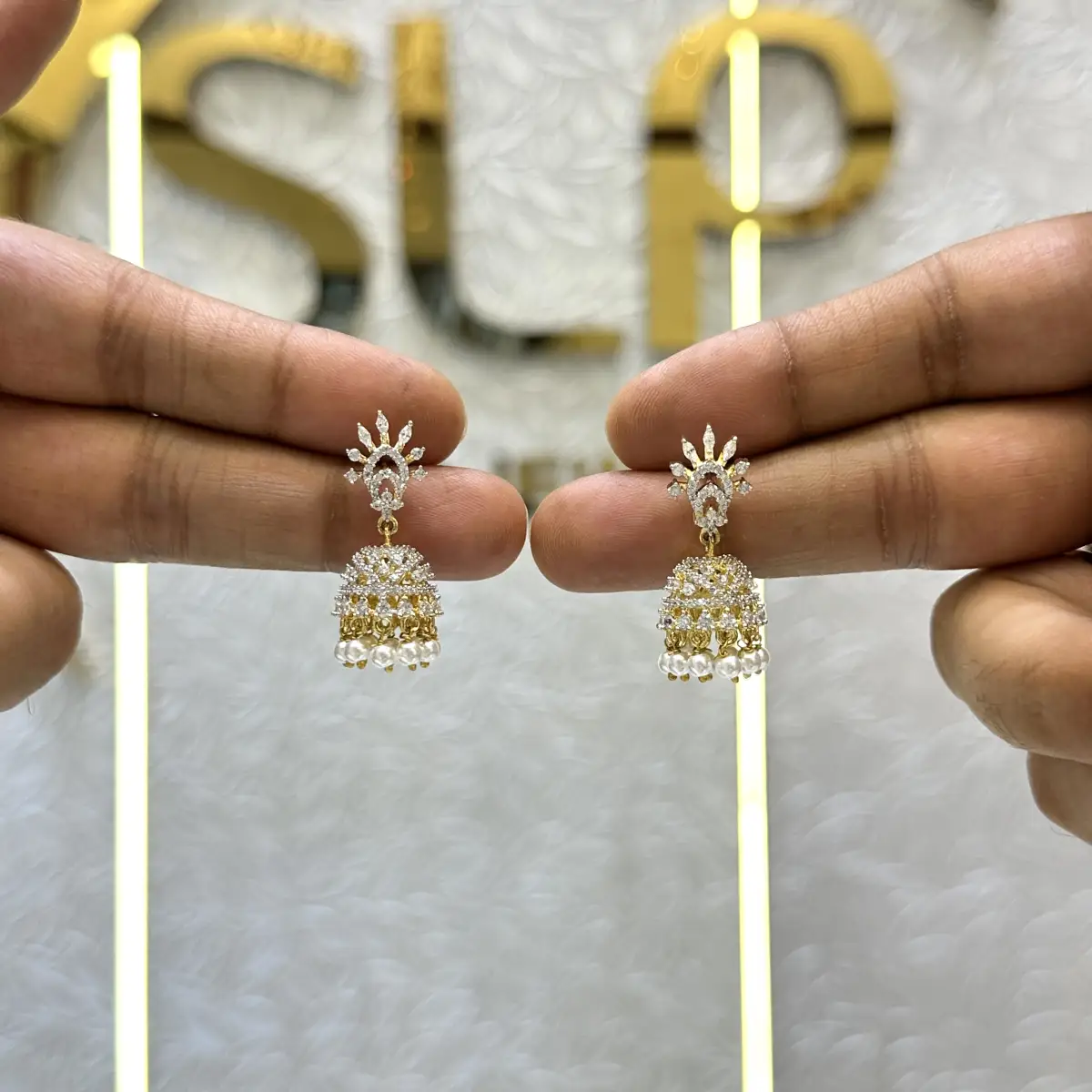 MATT EARRINGS 84117