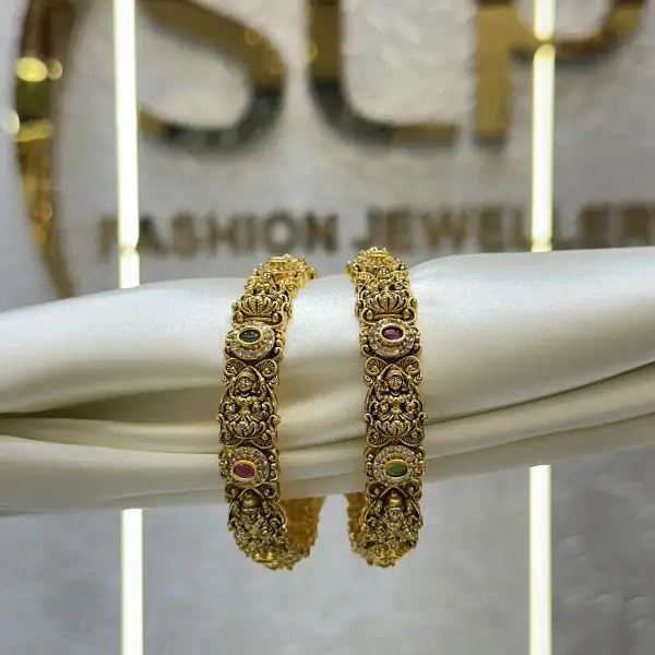 MATT BANGLES M0002