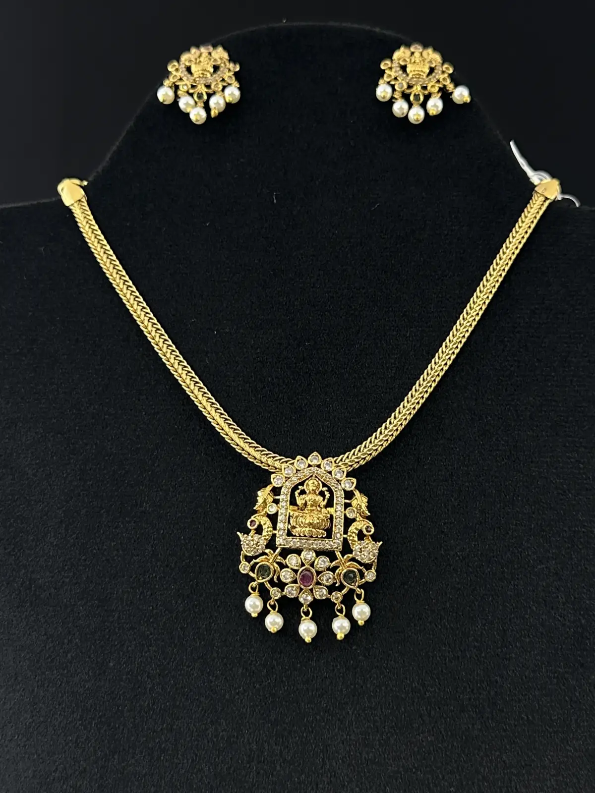 NECKLACES 85294