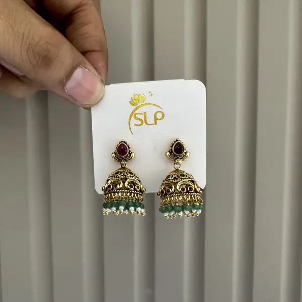 MATT EARRINGS 81112 - Model: Model1