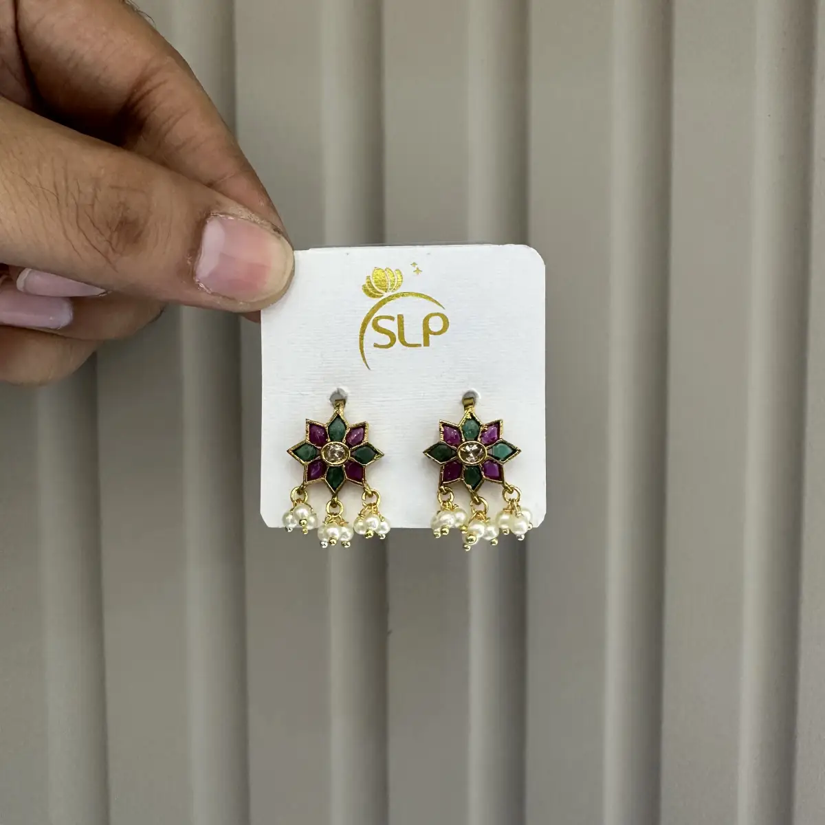 MATT EARRINGS 81024