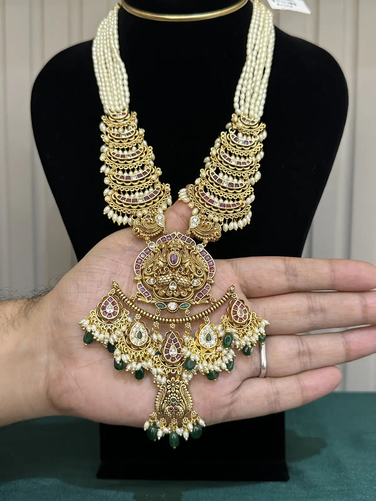 BEADS JEWELLERY 81844