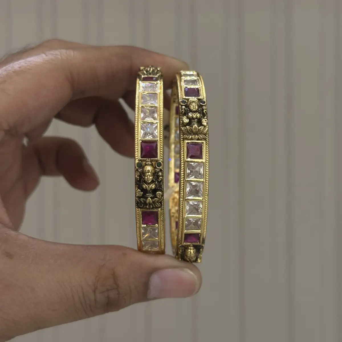 CZ BANGLES B0002