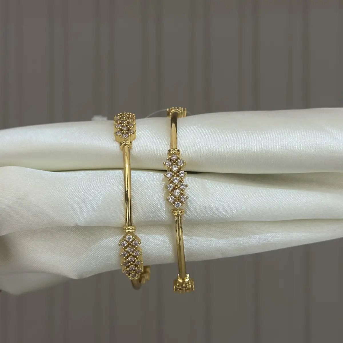 CZ BANGLES B0005