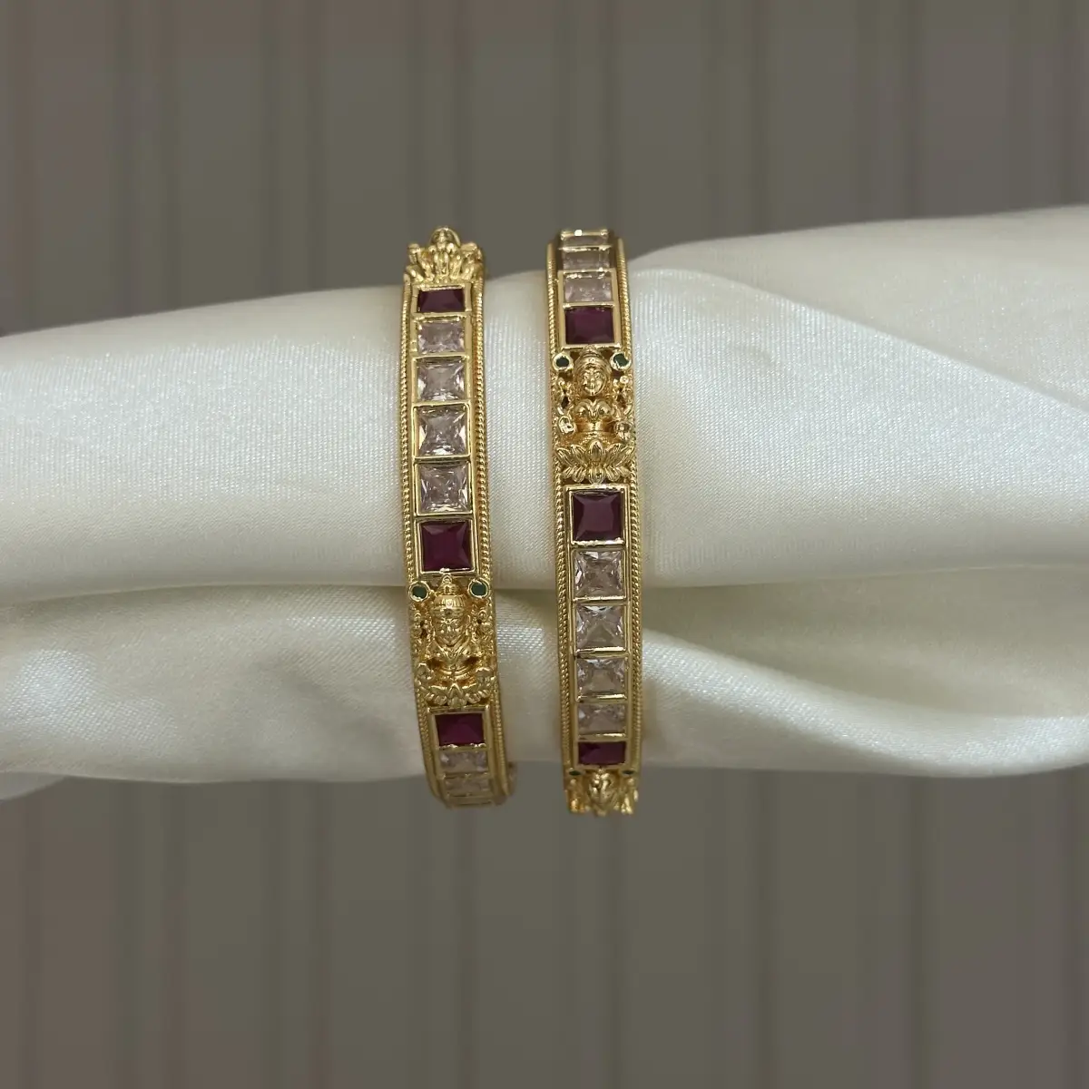 CZ BANGLES B00017