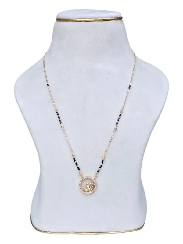 BLACK BEADS  75563