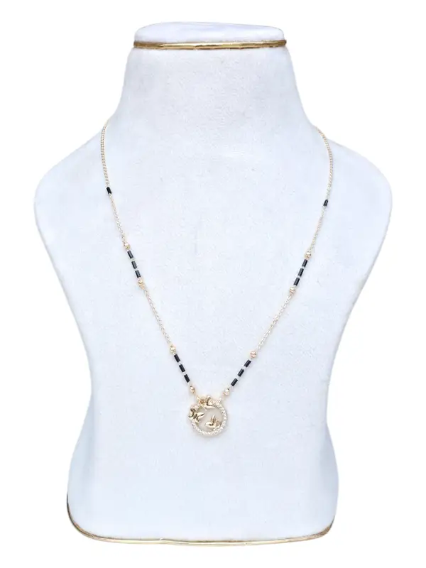 BLACK BEADS  75578