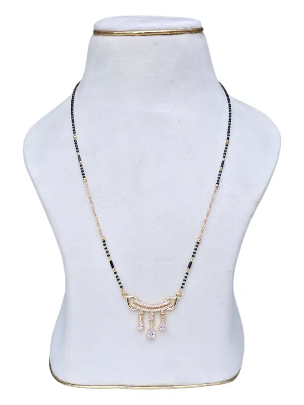 BLACK BEADS  75565