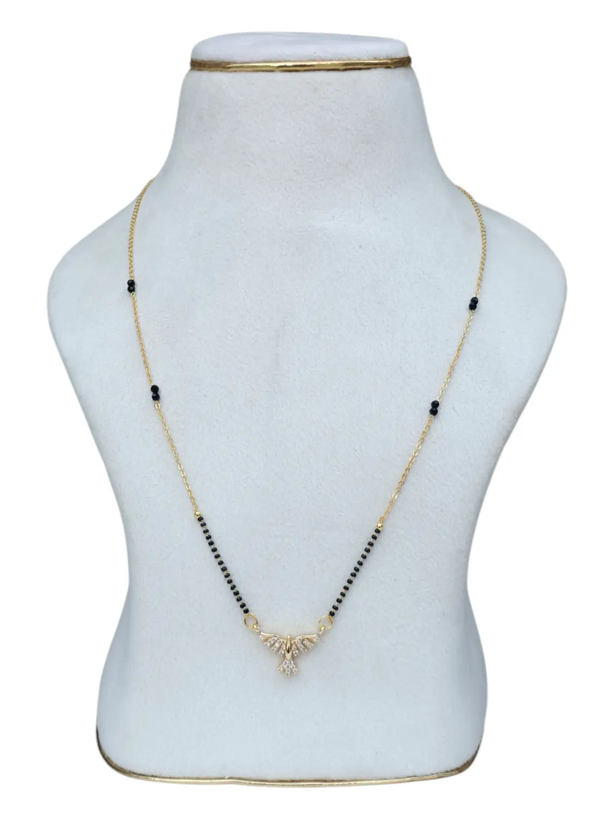 BLACK BEADS  75592